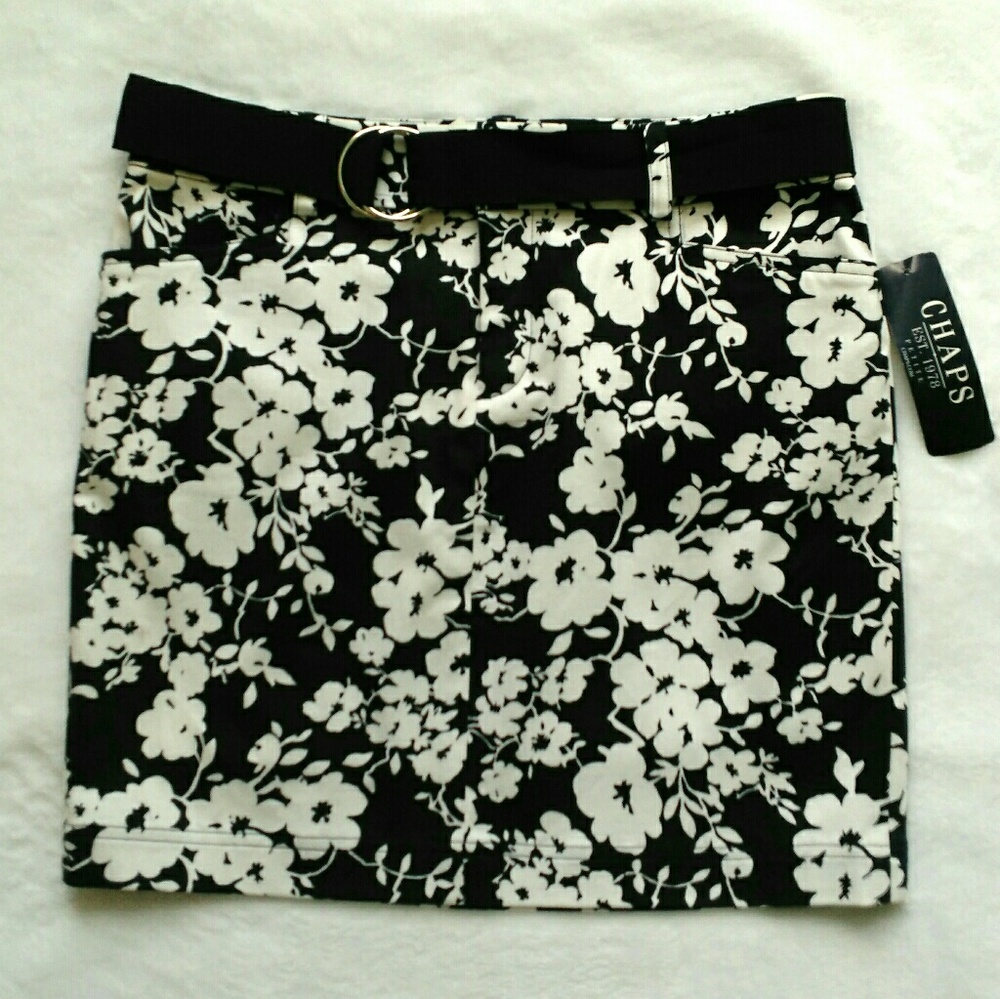 Chaps Navy & White Floral Skirt 8P NWT